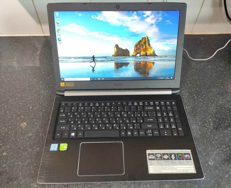 Acer Gaming Laptop GTX 940MX i3-7100U Quad 8GB DDR4 RAM 128GB SSD 500GB HDD Full HD
