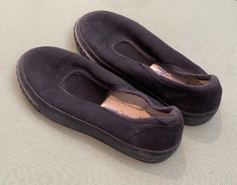 Pumps Size 6 (New)