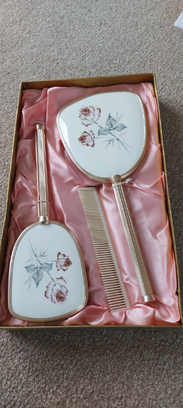 image for New traditional brush & mirror set.