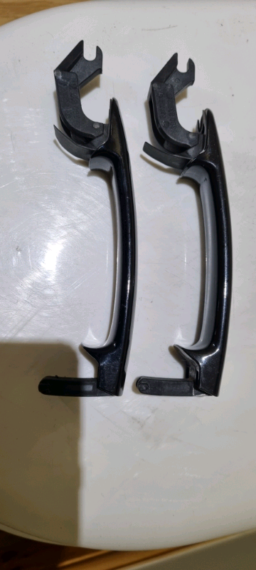 Pair of Audi TT mk 1 door handles in black 