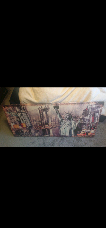 Pictures of New York like new