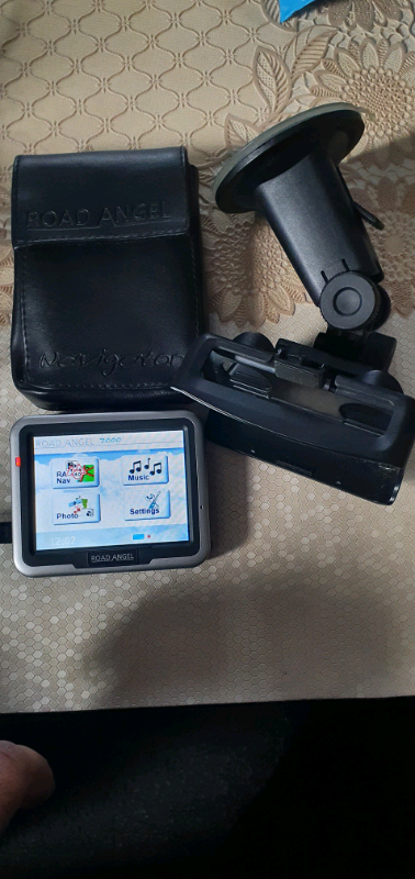 Road Angel Sat Nav GPS Navigation system tom tom