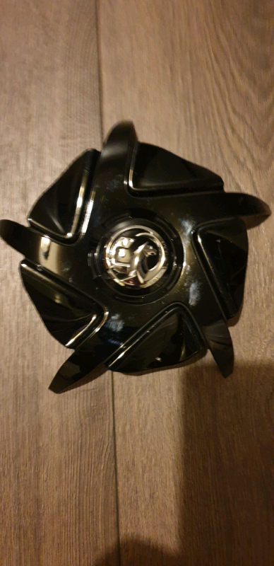((1))Corsa E Centre cap for limited edition 