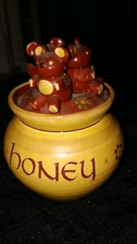 Honey pot clay