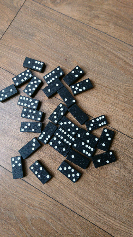 Dominoes set game 