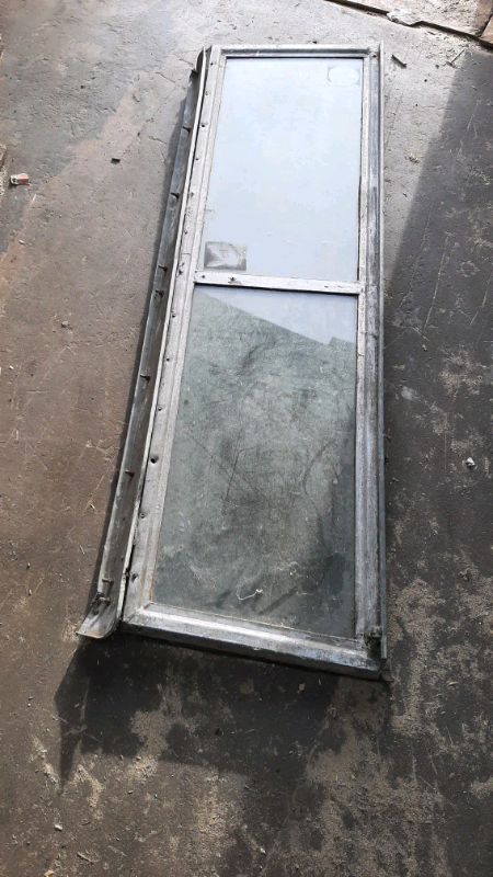 Land rover split windscreen 