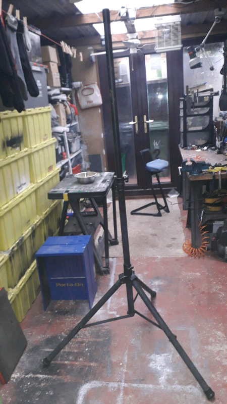 Tripod stand 2 mtrs tall
