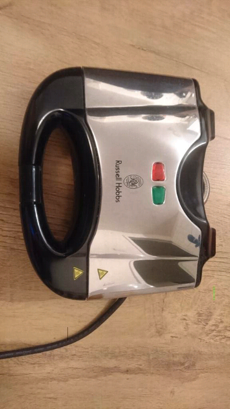 TOASTER RUSSELL HOBBS