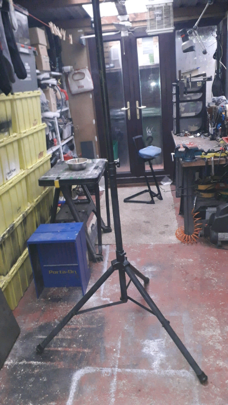 Tripod stand 2 mtrs tall