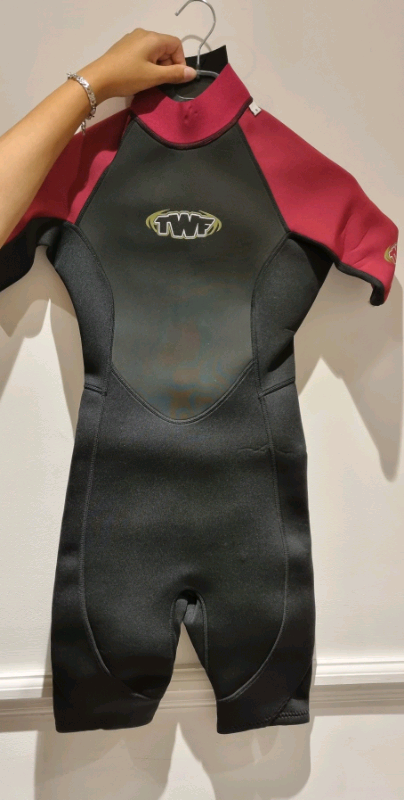 TWF shortie wetsuit for ladies size 8 New