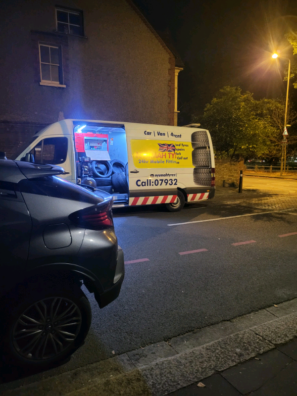 Emergency Mobile Tyre Replacement - Grays 