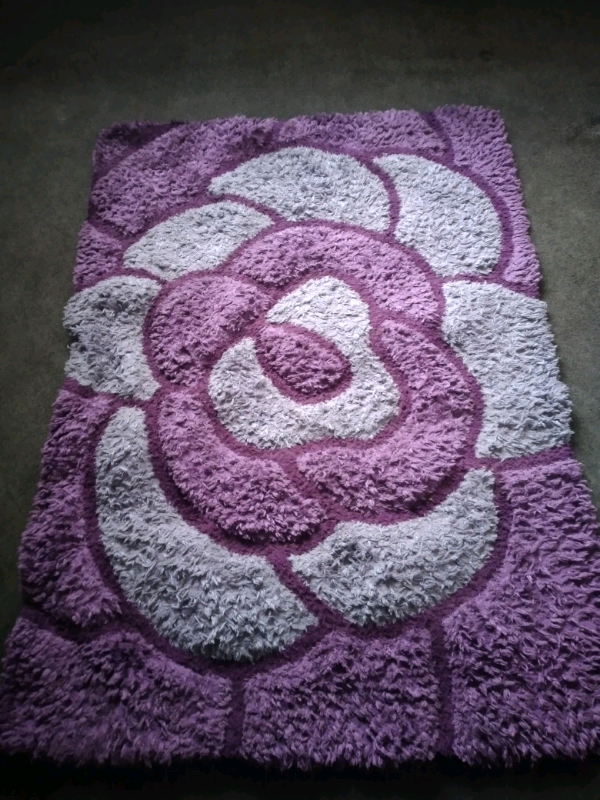 Purple flower rug