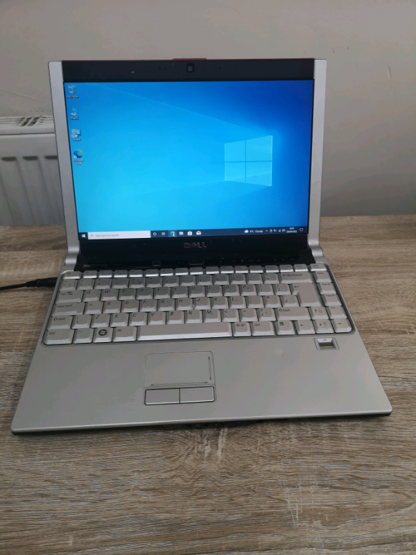 Classic Dell Xps hdmi Laptop on Windows 10.