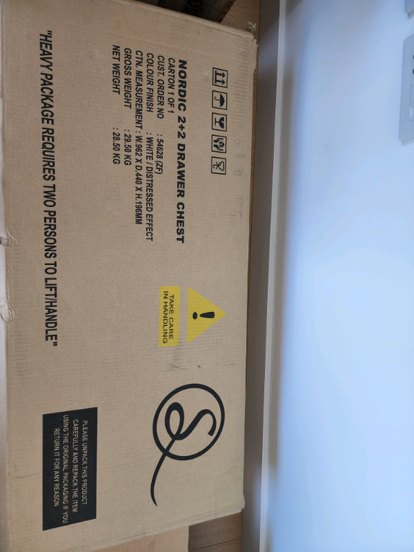 New Nordic 4 drawer wooden chest of drawers 