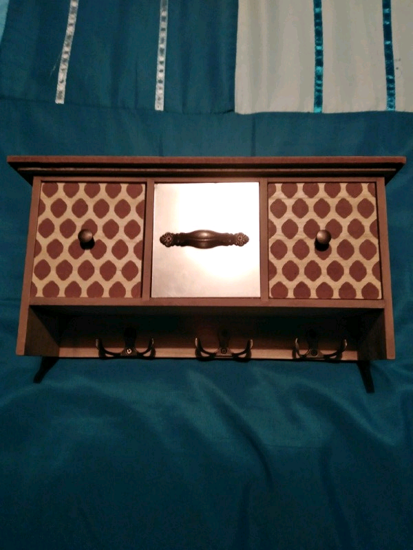 Wooden jewellery drawers with hooks