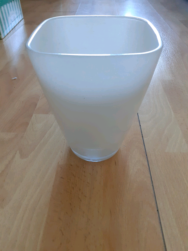 White square vase 
