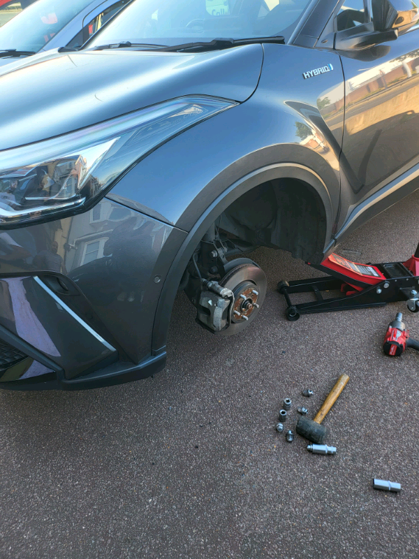 Mobile Tyre Fitter - Vauxhall