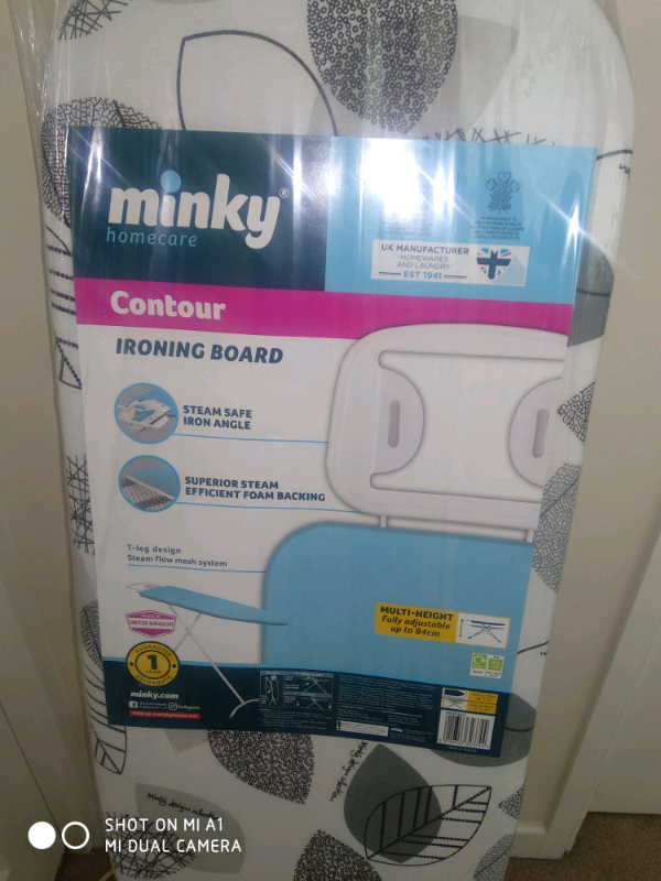 Minky contour ironing board bnib
