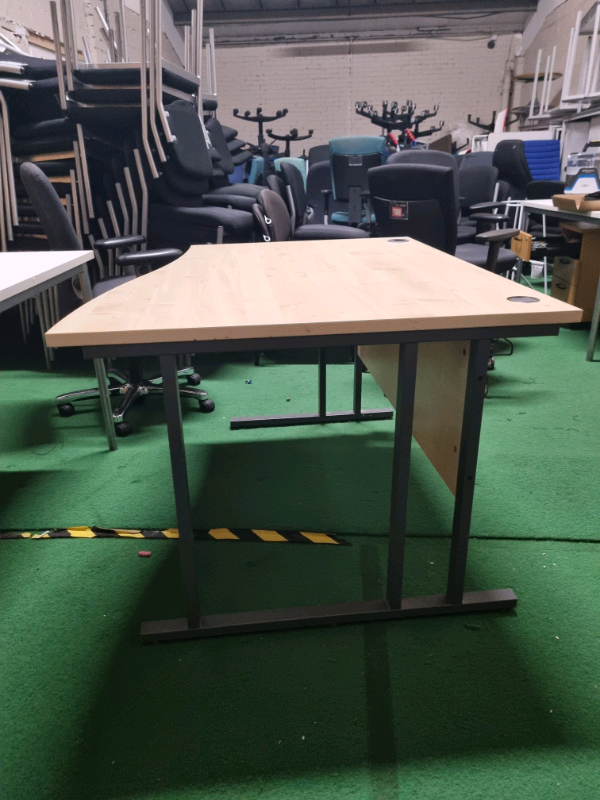 Office desk excellent condition 