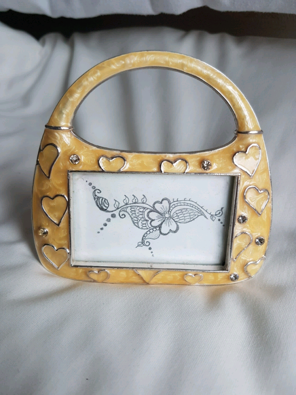 Handbag photo frame