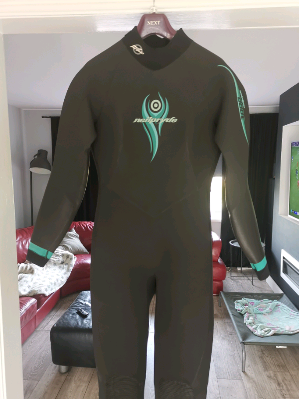 Ladies wetsuit 