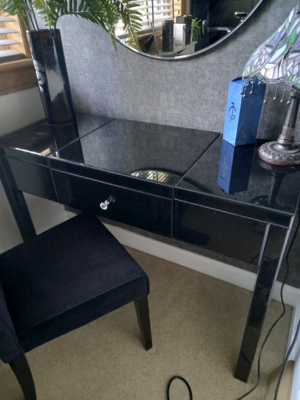 BLACK  GLASS DRESSING TABLE 