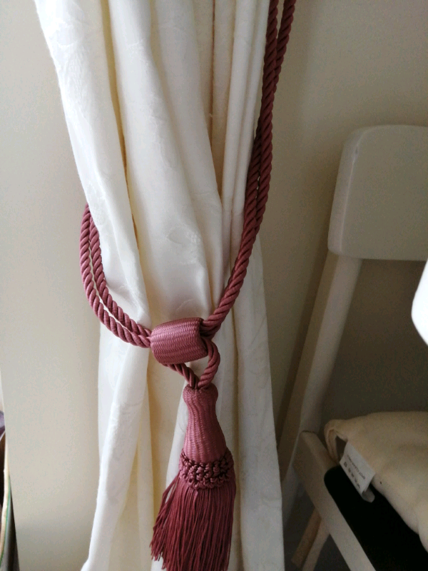 Curtain tie back ropes with tassels, oyster pink 