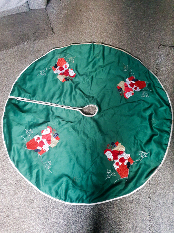 Christmas tree skirt 