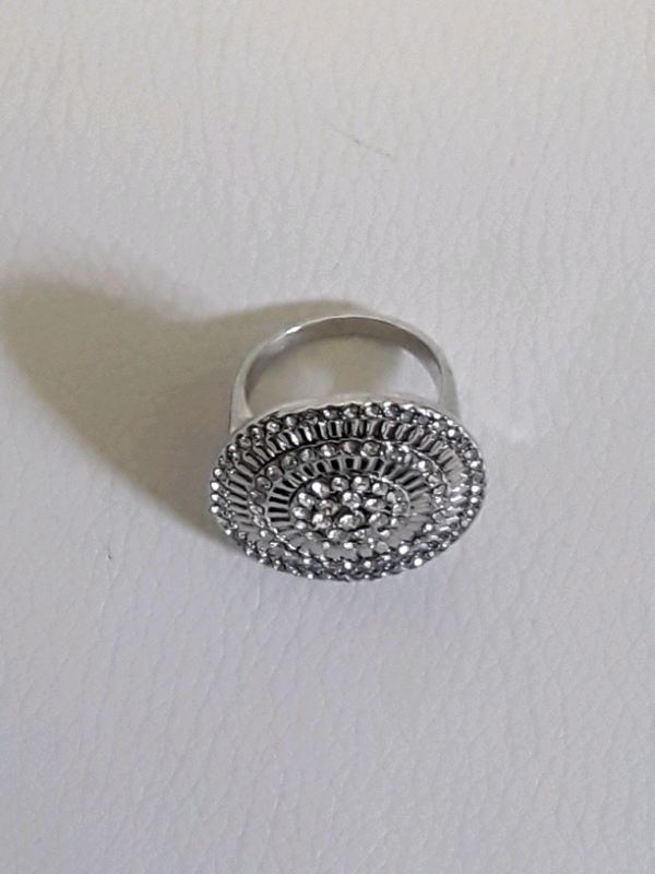 RING SIZE 8 (NEW) 2.5CM WIDE 