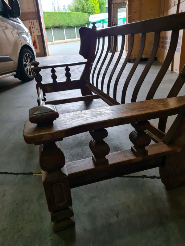 3 seater sofa & 2 Chairs