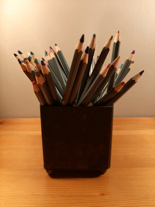 Square Metal Container with Metal Ball Feet