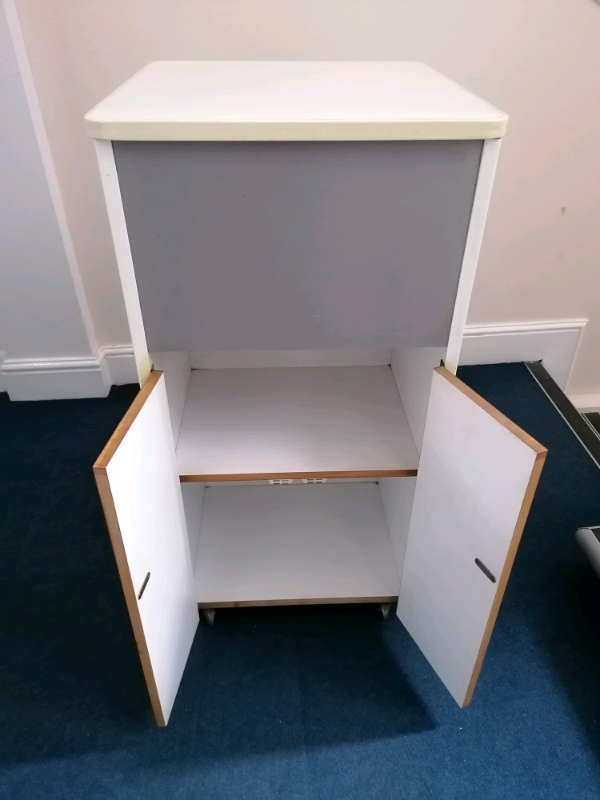 ORIGINAL VINTAGE 1960s/70s RETRO & AUTHENTIC Hospital Bed Side CABINET