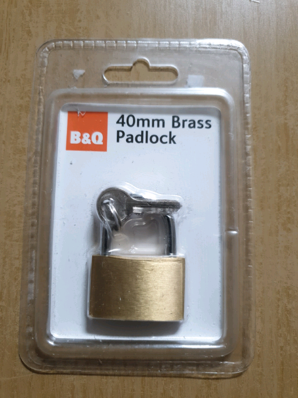 B&Q 40mm Brass Padlock