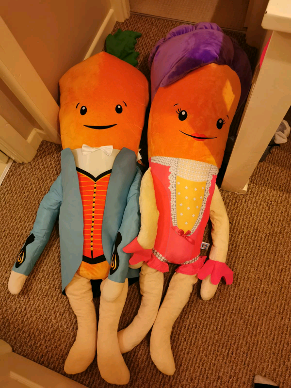 Katie n kevin large carrots £5 each 