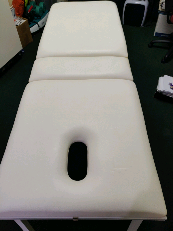 Airlite Portable Beauty Couch with Portable Case