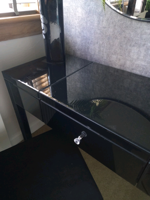 BLACK  GLASS DRESSING TABLE 
