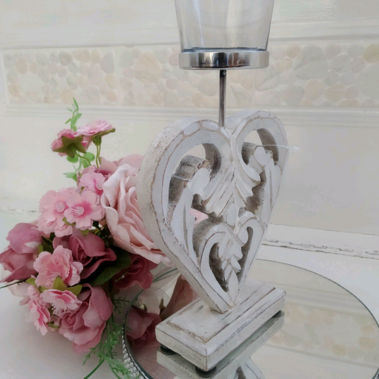 Shabby Chic White Wooden Heart Cut Out Tealight Holder New