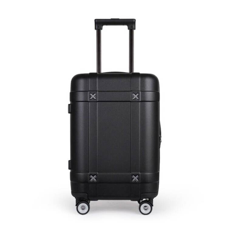 Big sale J L Y  light weight Suitcase, good quality,24 inch for ￡18