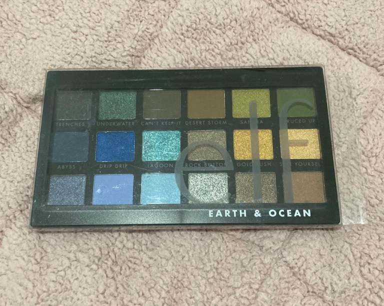 ELF cosmetics “Earth and Ocean” eyeshadow palette, NEW. 