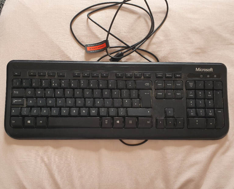Microsoft 400 wired USB keyboard