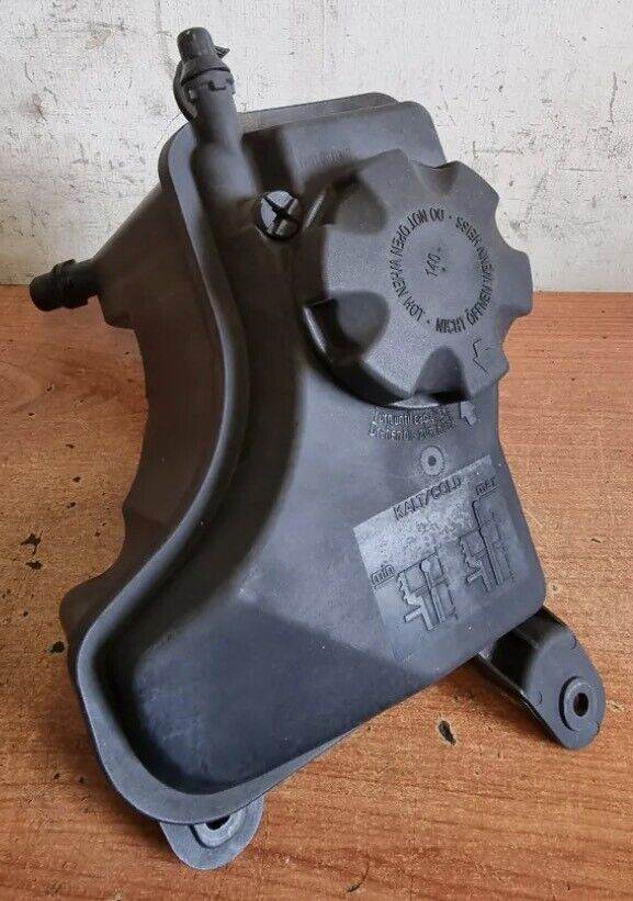 Bmw 1 series expansion tank