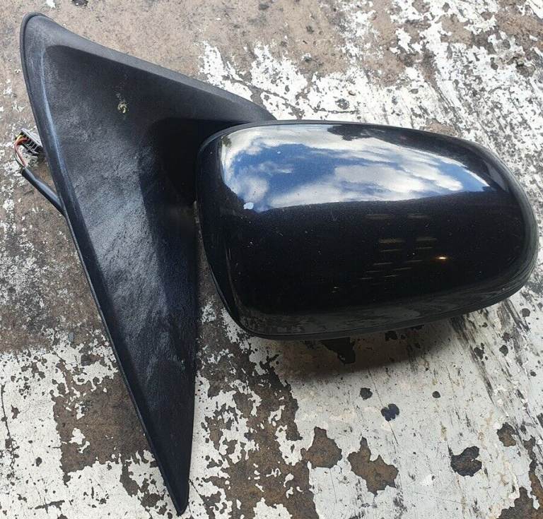Nissan Almera Right Side Wing Mirror Black 2005