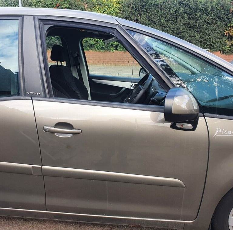 Citroen C4 Picasso Right Side Front Door + Mirror KEBC 2009