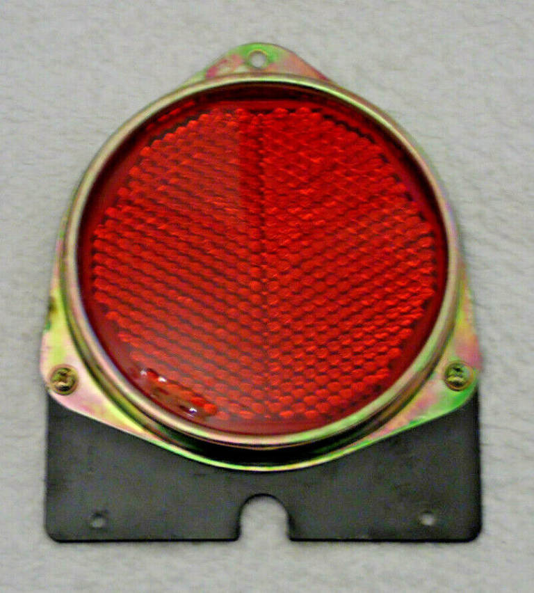 RED ROUND 4.5 INCH HIGH REFLECTOR for TRUCK MOTORHOME TRAILER HORSEBOX CAMPER.**