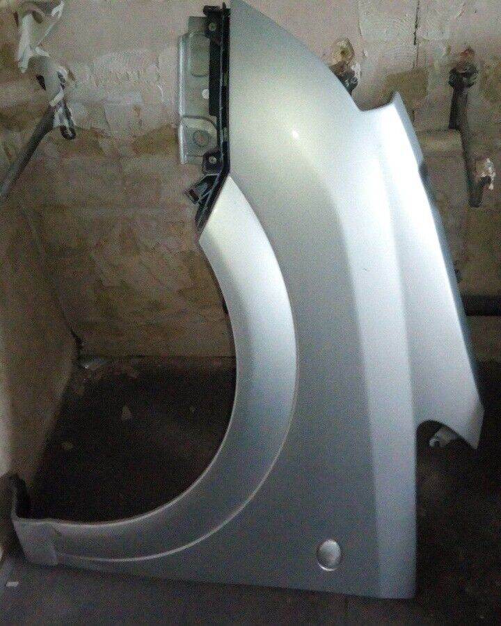 Vauxhall Meriva Left Side Front Wing Silver Z157 2007