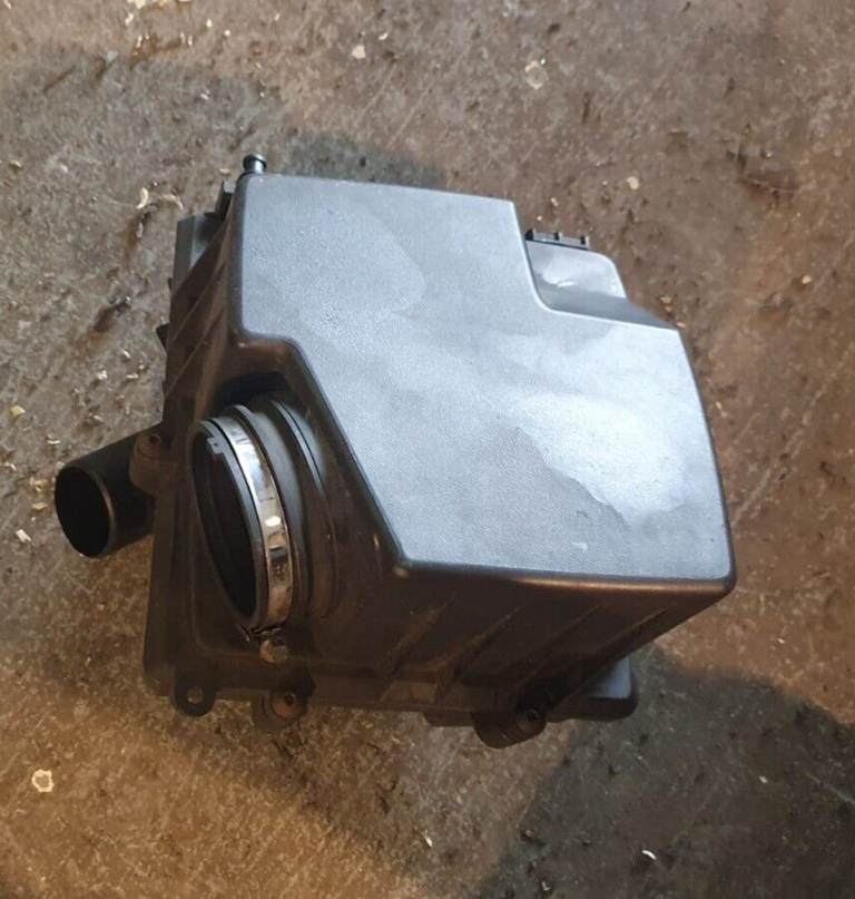 Vauxhall Corsa D Air Filter Box 2008