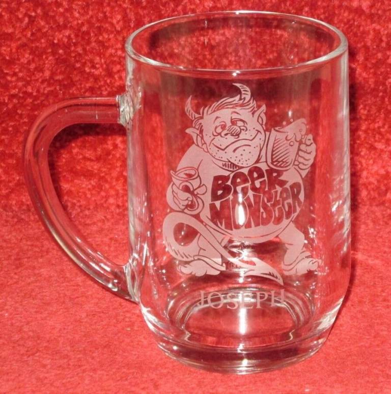 LARGE, GLASS BEER MUG/STEIN, BRAND NEW, NEVER USED, ' QUIRKY FUN DESIGN' AND PERSONALISED NAME