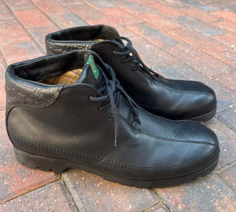 Mens Nicholas Deakin Boots Size 11