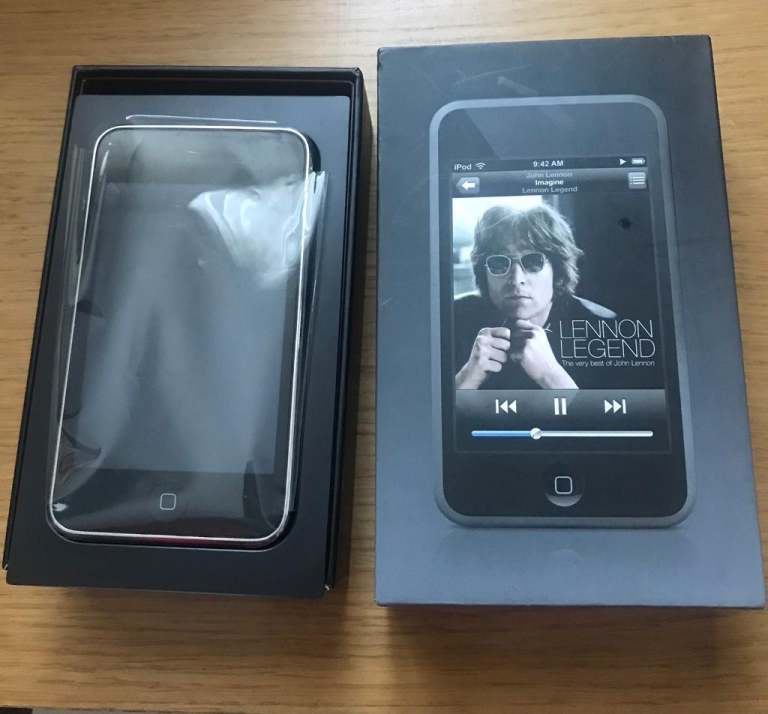 REDUCED iPodTouch8GB.COLLECTABLE no longer made MINTCONDITION in originalBox