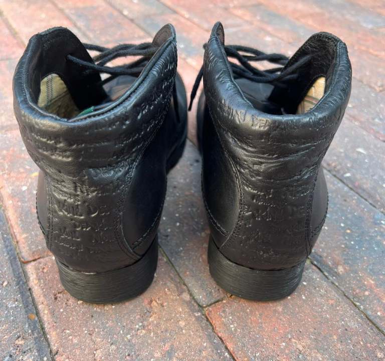 Mens Nicholas Deakin Boots Size 11